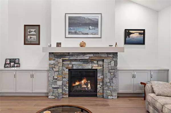 1036 Brookfield Cres, Parksville, BC V9P 0E3