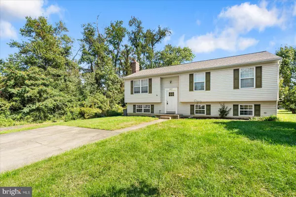 4415 WALNUT RD, Halethorpe, MD 21227