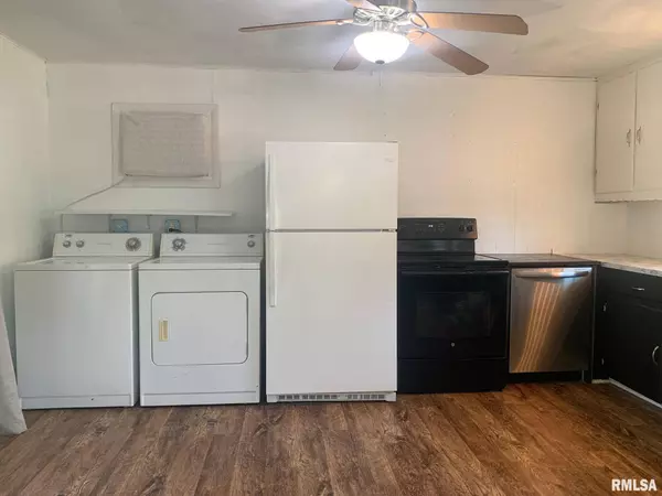 918 W JEFFERSON ST, Pittsfield, IL 62363