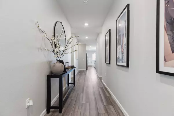 2027 Maggie CT, Plumas Lake, CA 95961