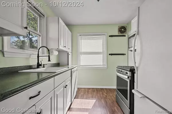 2446 CUMMINGS Avenue, Berkley, MI 48072