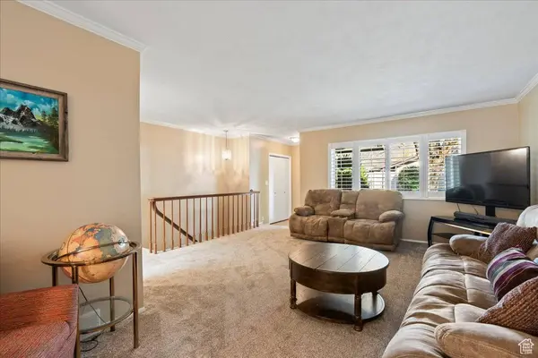 5968 S VILLAGE THREE RD E, Salt Lake City, UT 84121