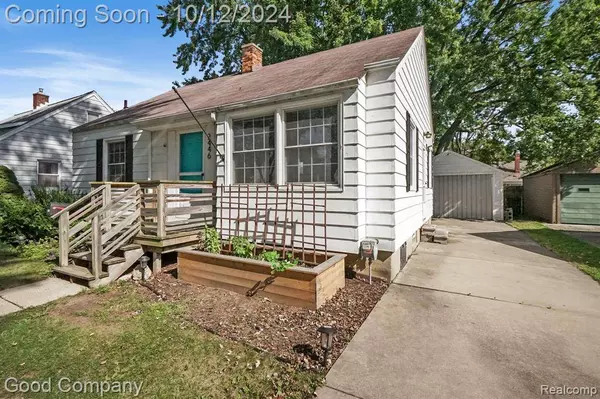 2446 CUMMINGS Avenue, Berkley, MI 48072