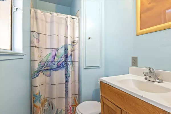 26729 Bahama Ave, Hayward, CA 94545