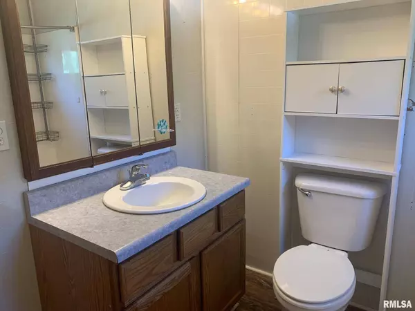 918 W JEFFERSON ST, Pittsfield, IL 62363