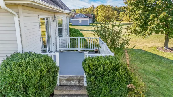 2873 ELO RD, Oshkosh, WI 54904