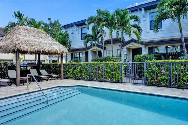 853 S Ocean Blvd, Pompano Beach, FL 33062