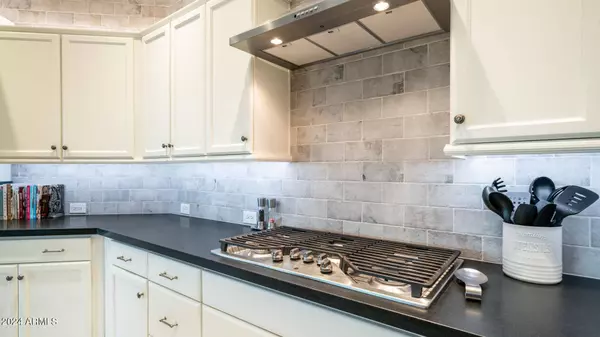 10344 E GAMMA Avenue, Mesa, AZ 85212