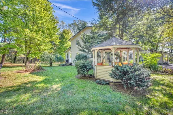 4032 Hanford RD, Wakeman, OH 44889