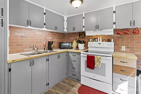 1022 Juniper ST, Grayland, WA 98547