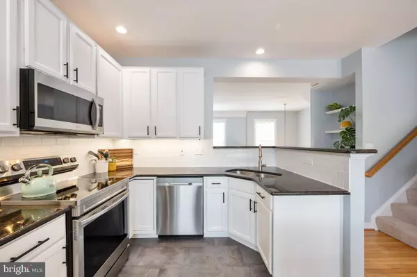 8181 RAINWATER CIR, Manassas, VA 20111