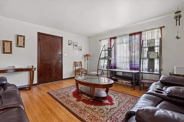 7901 W Villard AVENUE #7903, Milwaukee, WI 53218