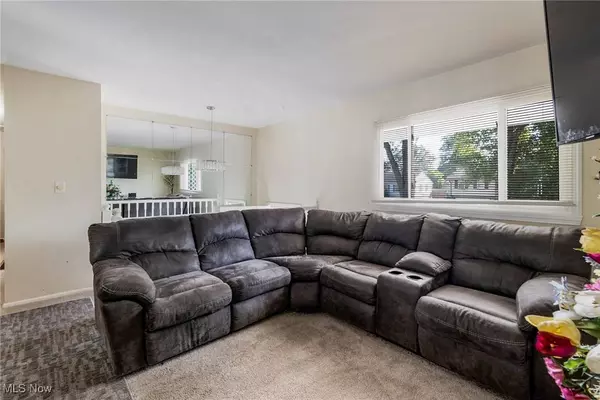 2818 Clearwater ST NW, Warren, OH 44485