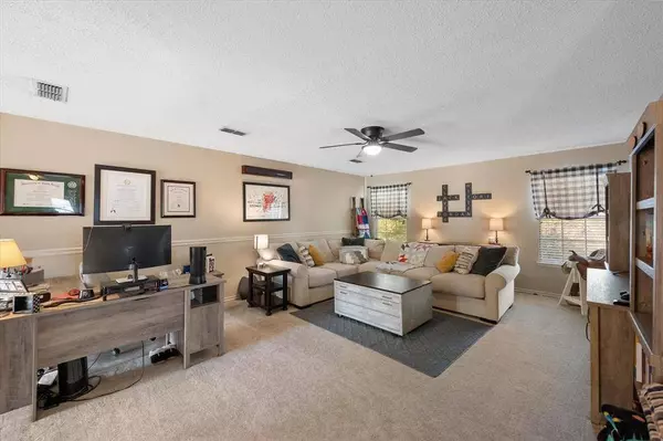 4216 Treehaven Court, Arlington, TX 76016