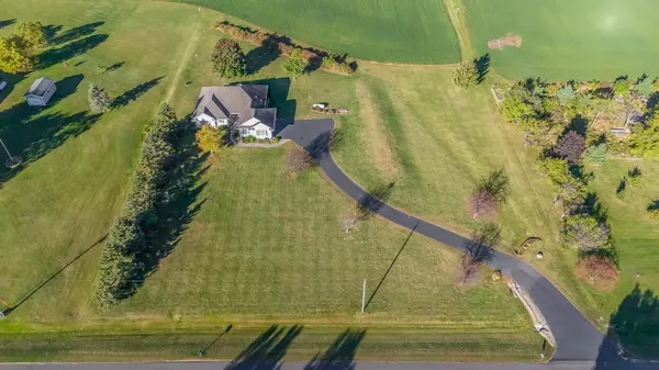 2873 ELO RD, Oshkosh, WI 54904