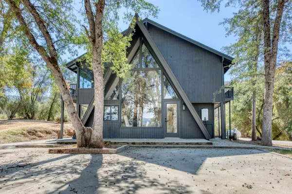 38850 Road 425B, Oakhurst, CA 93644