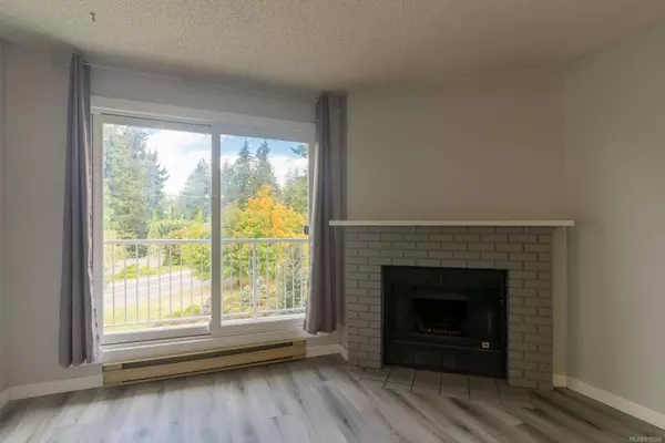 3270 Ross Rd #306, Nanaimo, BC V9T 5J1