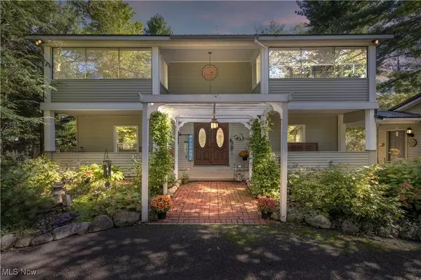 4032 Hanford RD, Wakeman, OH 44889