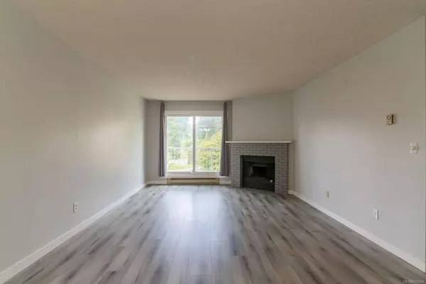 3270 Ross Rd #306, Nanaimo, BC V9T 5J1