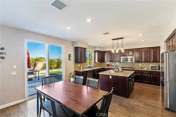 1431 Burnett CIR, Corona, CA 92882