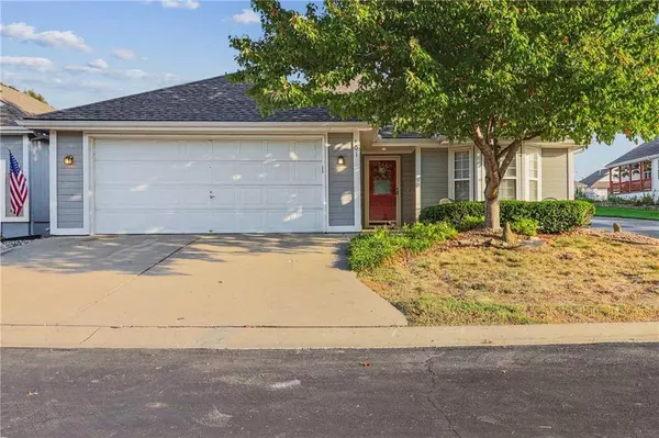 401 NW Augusta CT, Blue Springs, MO 64014