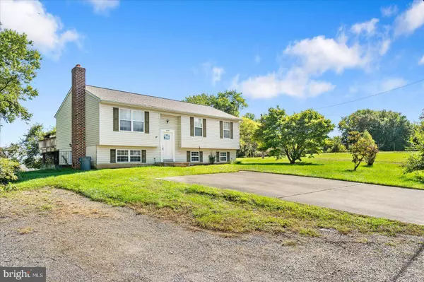 4415 WALNUT RD, Halethorpe, MD 21227