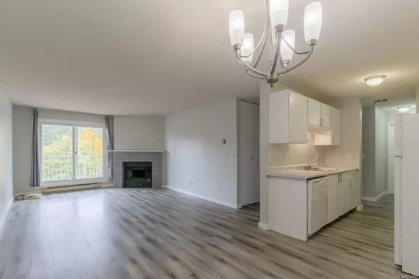 3270 Ross Rd #306, Nanaimo, BC V9T 5J1