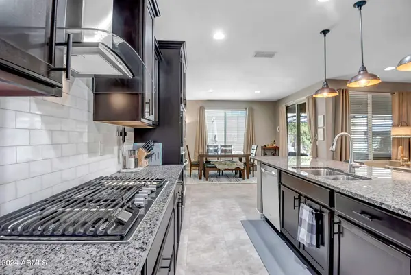 2550 W RABJOHN Road, Phoenix, AZ 85085