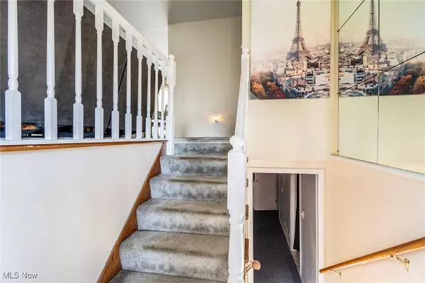 2818 Clearwater ST NW, Warren, OH 44485