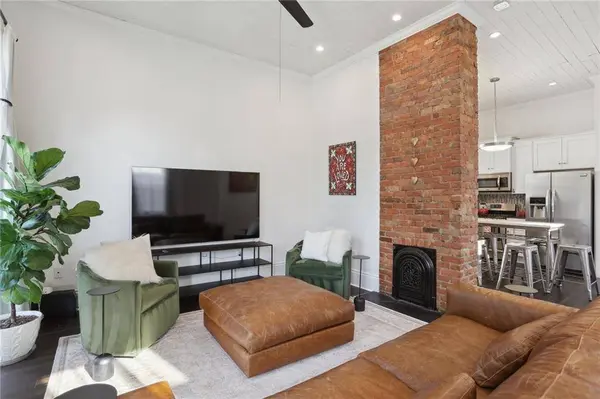 7707 OAK ST, New Orleans, LA 70118