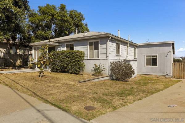 3057 Ulric St, San Diego, CA 92111