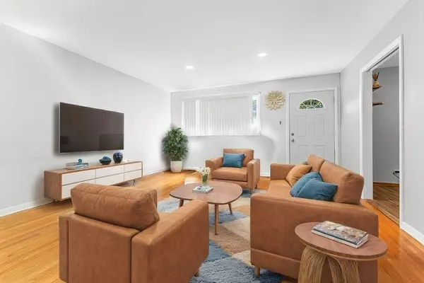 2340 120th PL, Blue Island, IL 60406