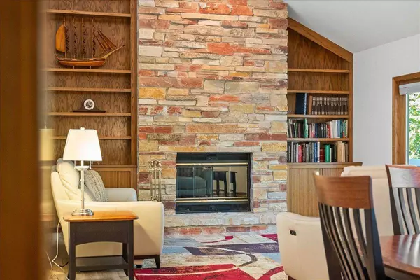 3742 Sunny Wood Drive, Deforest, WI 53532