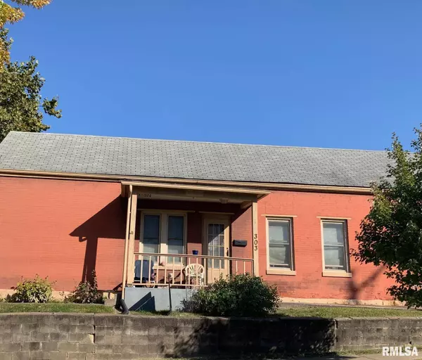 303 S 10TH ST, Quincy, IL 62301
