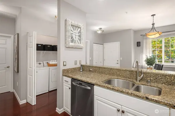 1800 NE 40th ST #D203, Renton, WA 98056