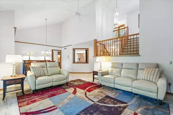 3742 Sunny Wood Drive, Deforest, WI 53532