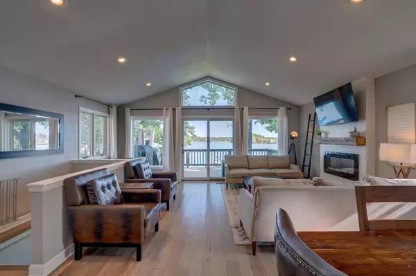 N4134 Sleepy Hollow Road, Cambridge, WI 53523