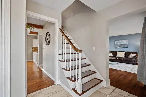 10125 Goodrich CIR, Bloomington, MN 55437