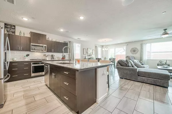 4098 Buckingham, Clovis, CA 93619