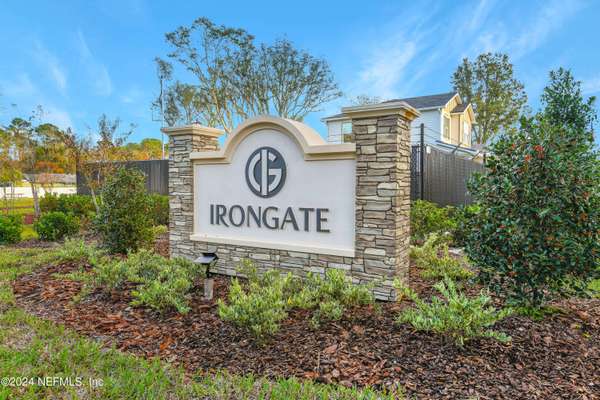 5896 TOMAHAWK LAKE DR, Jacksonville, FL 32254