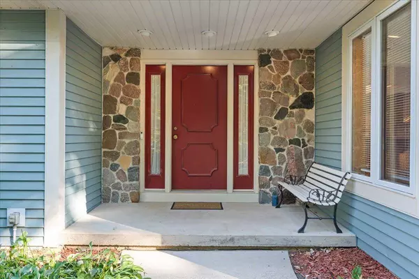 3742 Sunny Wood Drive, Deforest, WI 53532