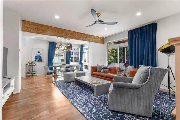 2412 Forest AVE, Kansas City, MO 64108