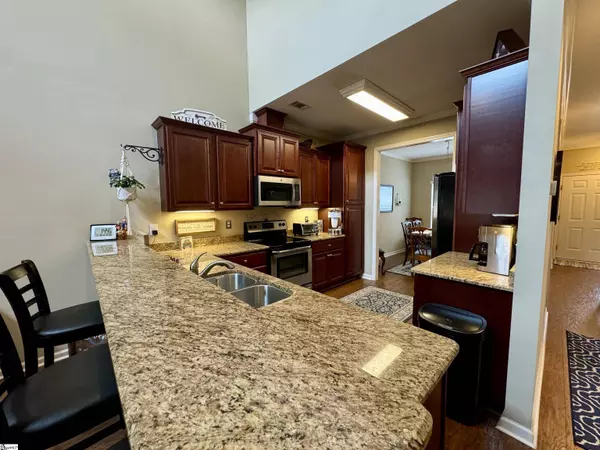 184 Shady Grove Drive, Simpsonville, SC 29681