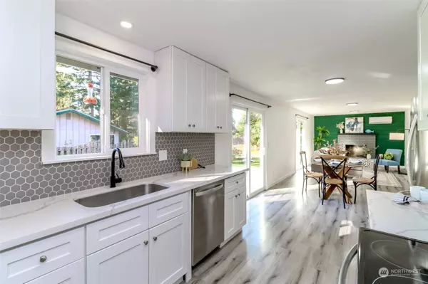 200 E Springwood DR, Shelton, WA 98584