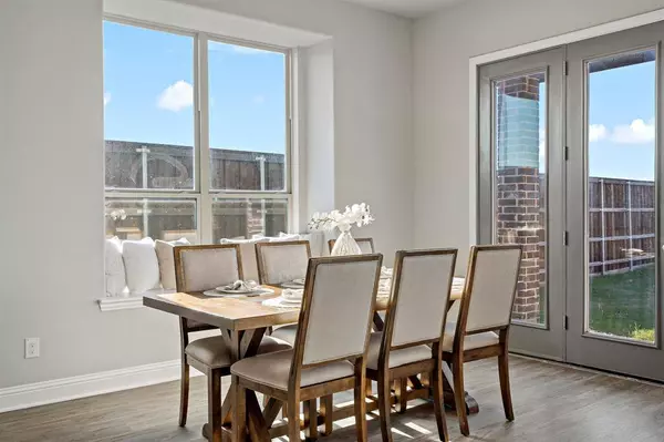 1433 Pleasant Knoll Trail, Aubrey, TX 76227