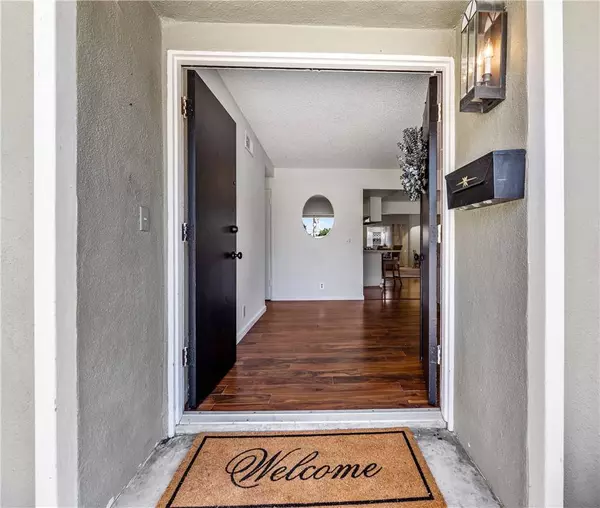 5772 Castle DR, Huntington Beach, CA 92649