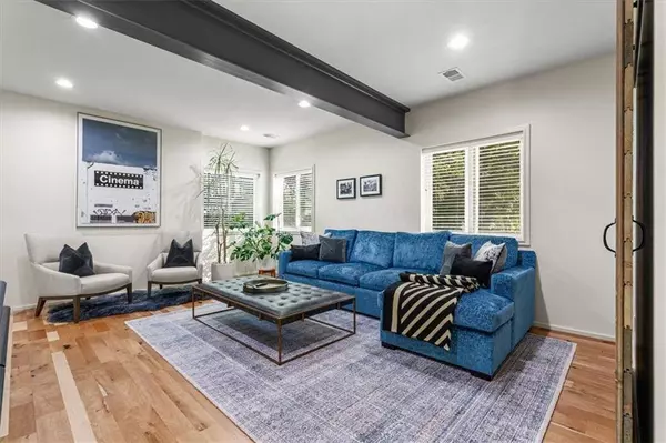 2412 Forest AVE, Kansas City, MO 64108