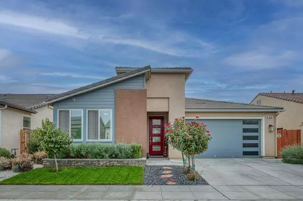 4098 Buckingham, Clovis, CA 93619