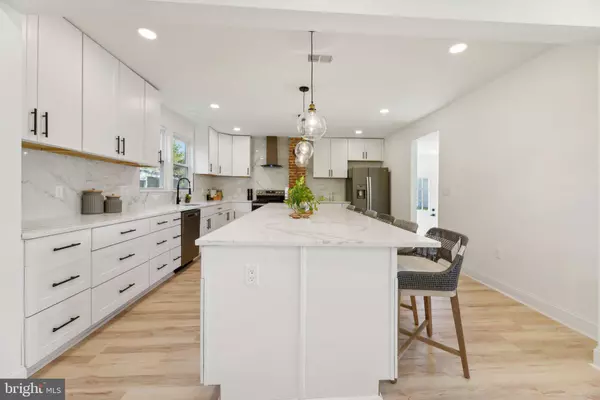 12122 MITCHELL RD, Mitchells, VA 22729