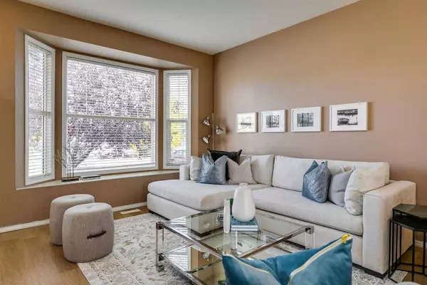 2005 Luxstone BLVD SW #503, Airdrie, AB T4B 3J9